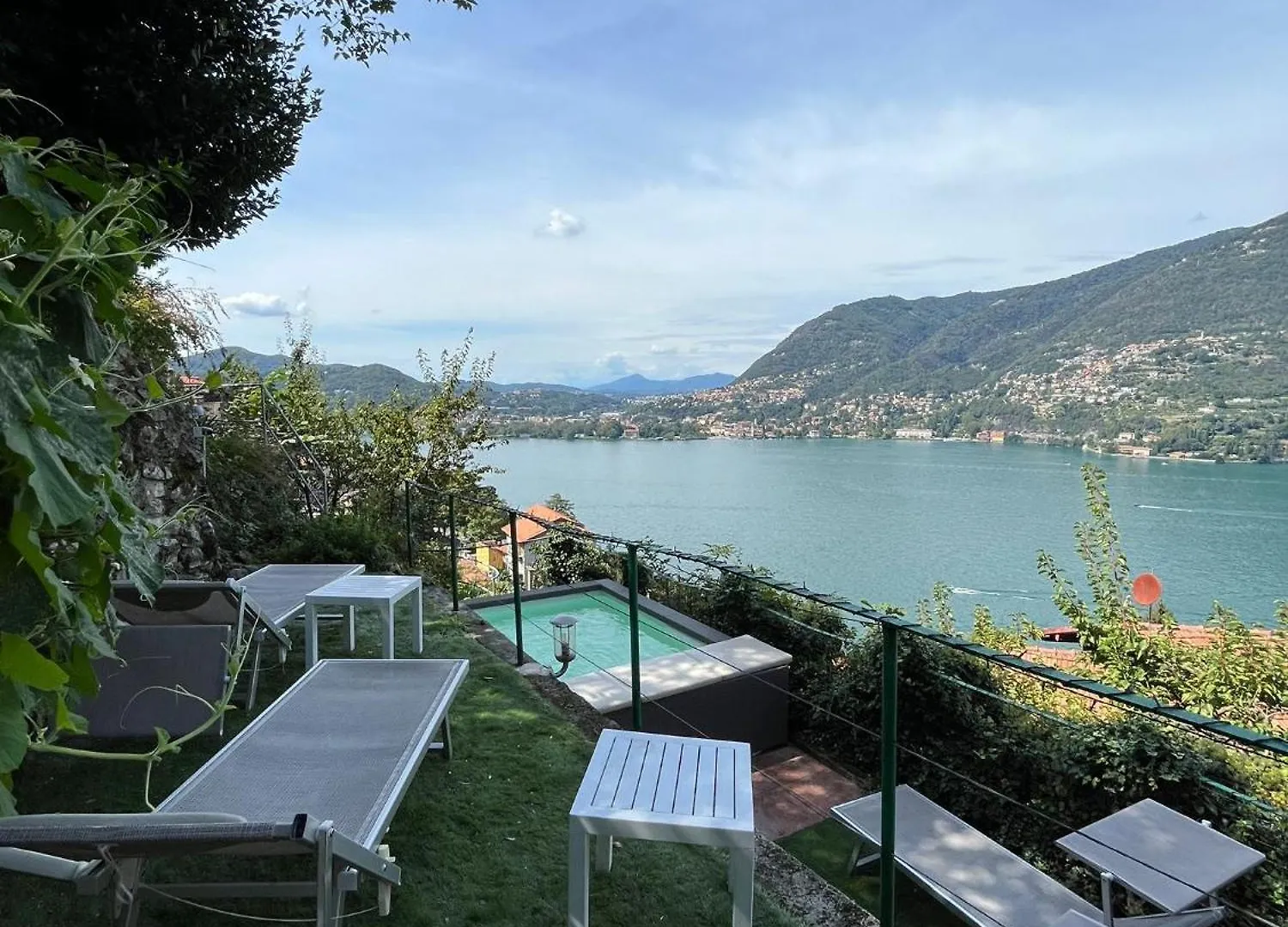 Holiday home Villa Como, Jacuzzi Spa And Private Pool Blevio